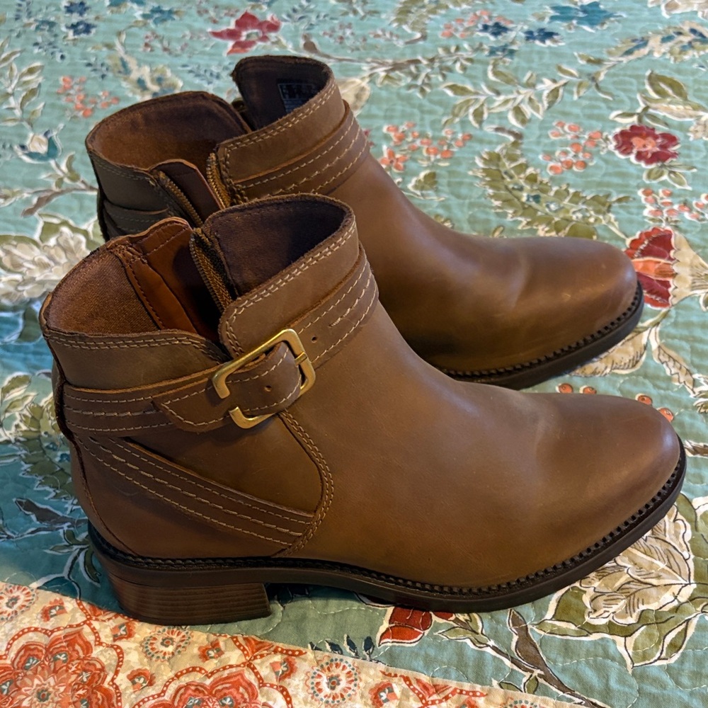 Clarks Tan Leather Ankle Booties